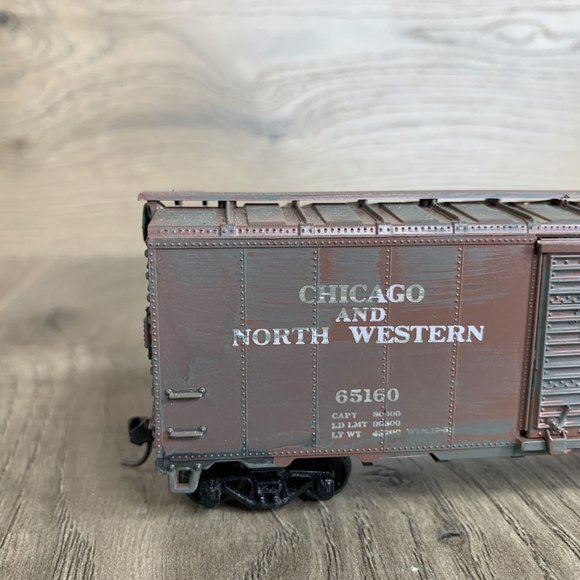 Athearn 5003 40 ft Box Car C & NW Chicago And Northwest HO Scale - Picture 5 of 11